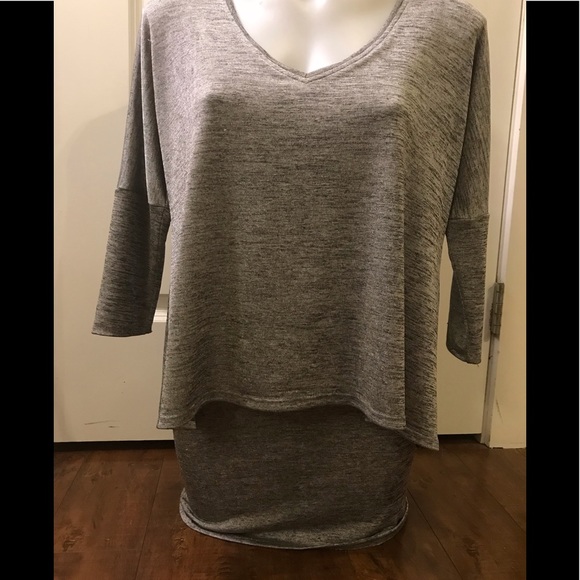 Joseph Ribkoff Silver/Grey V-Neckline Stretchy Tunic Top with 3/4 sleeves - Picture 5 of 10